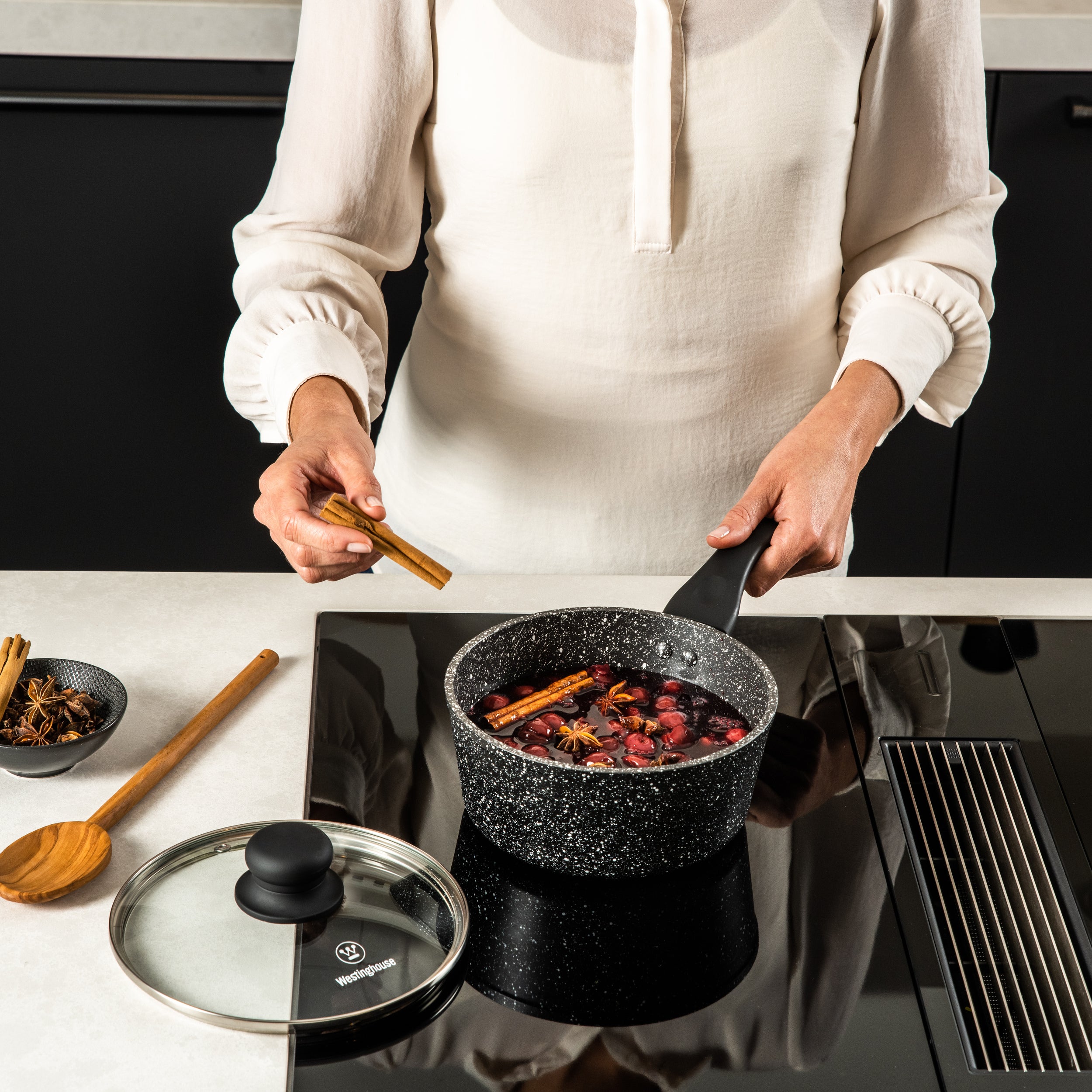 Black Marble Serie - Saucepan w. Glass Lid - Ø18cm