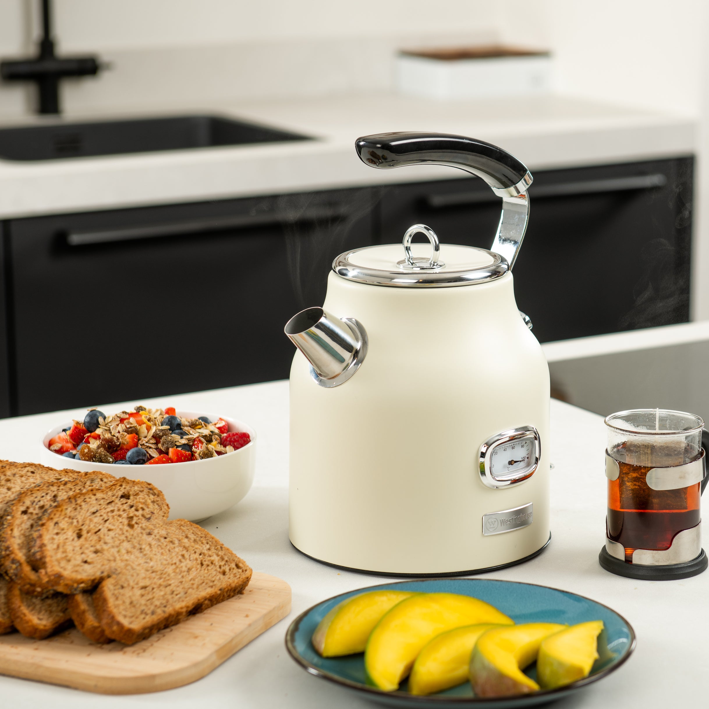 Westinghouse Retro Wasserkocher - 1,7 Liter - Weiß (Creme)